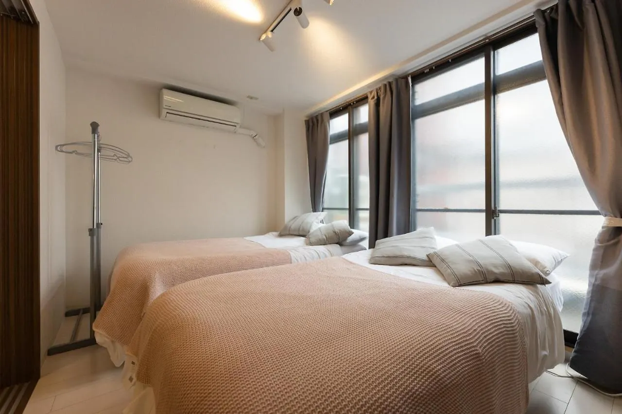 Yoneyama 4F Apartment Osaka